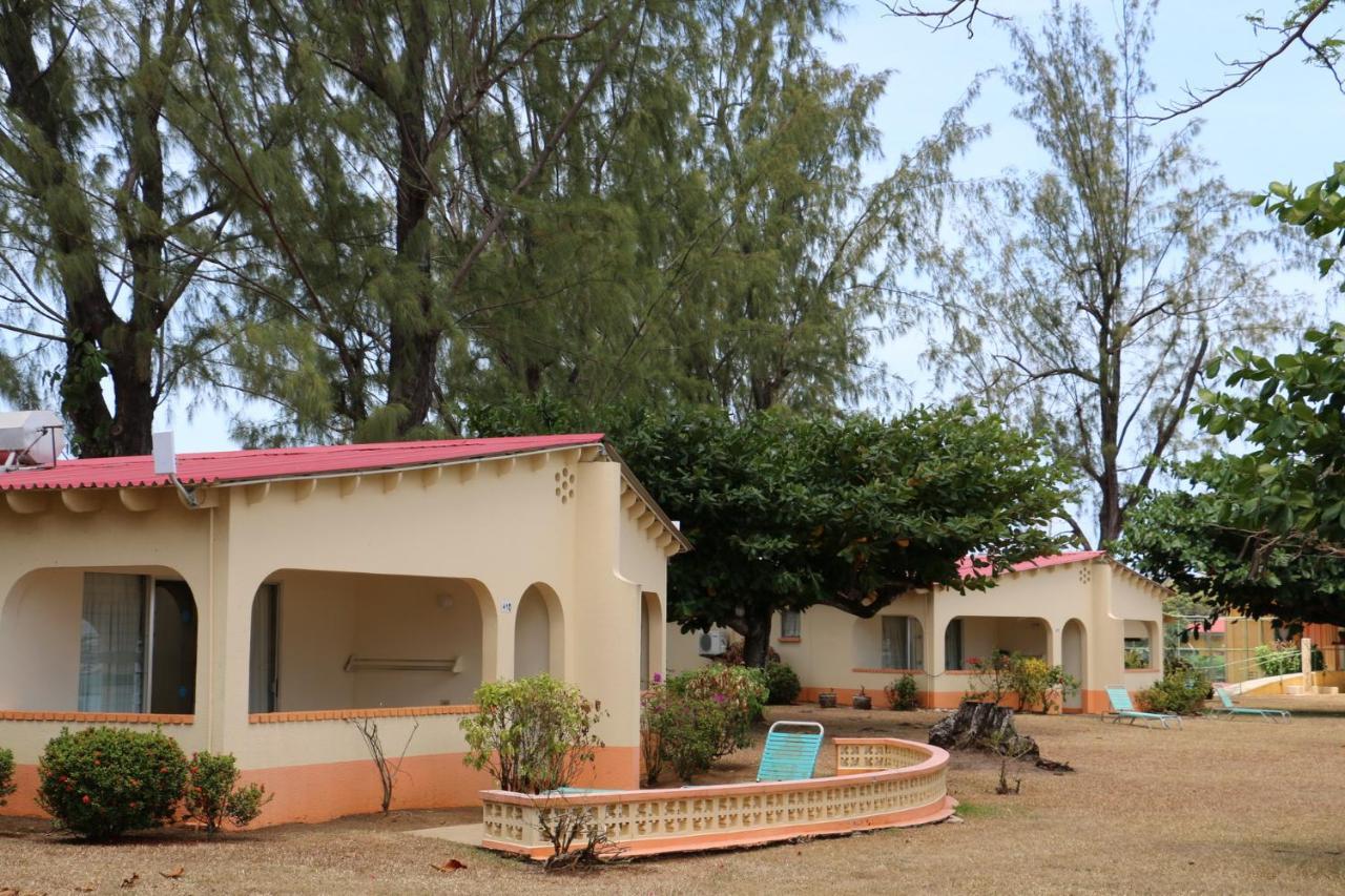 Crown Point Beach Hotel Exterior foto