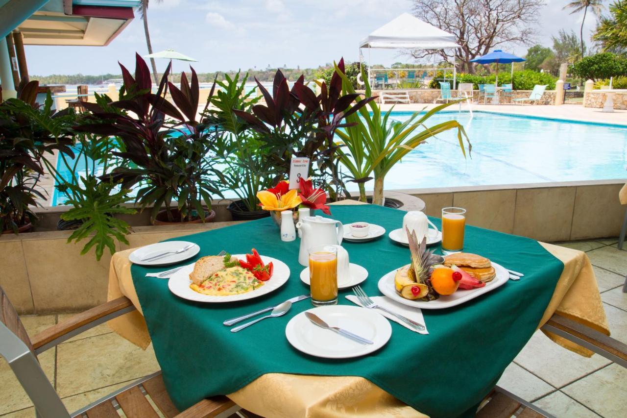 Crown Point Beach Hotel Exterior foto