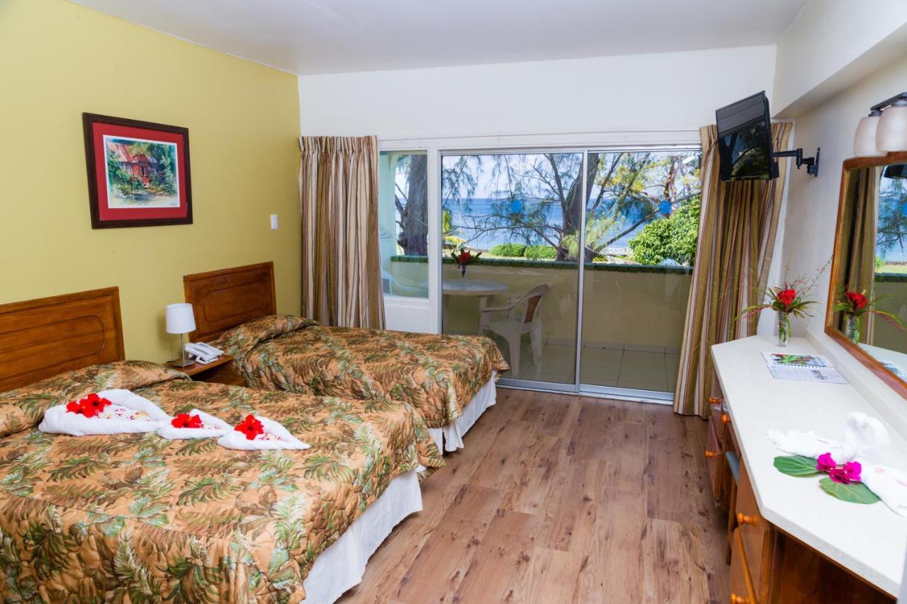 Crown Point Beach Hotel Exterior foto